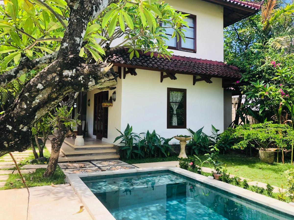 Villa Abhista Seminyak (Bali)